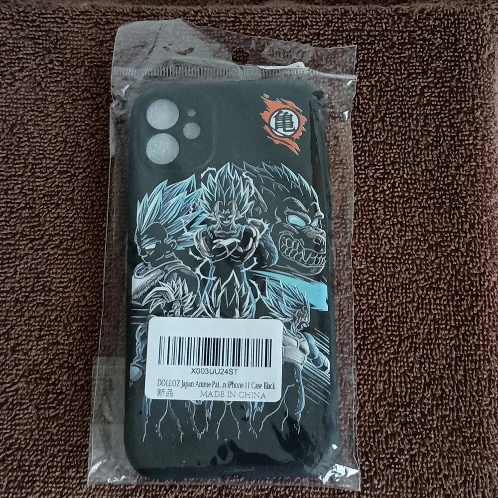 Dolloz nwt dragon